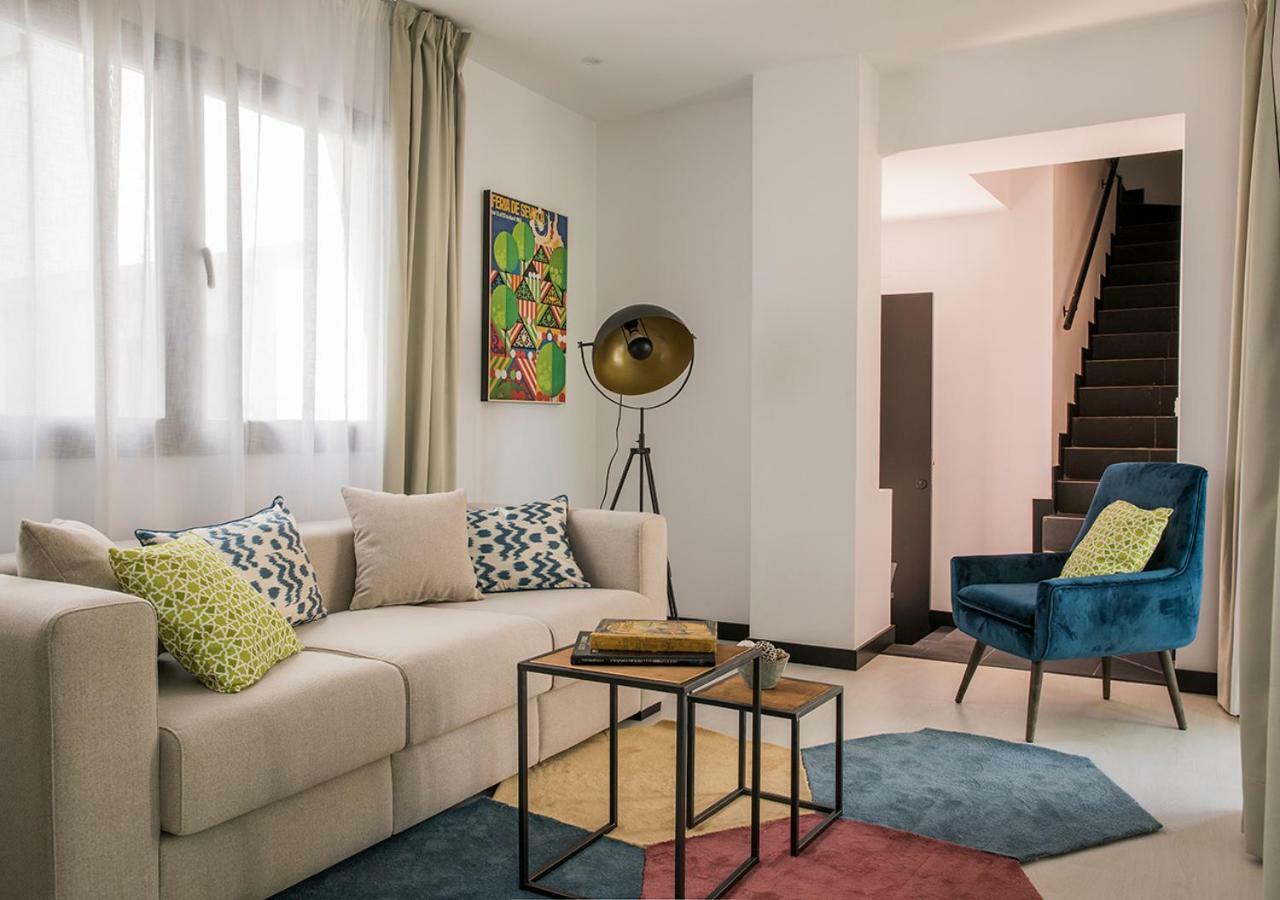 Feria Pool & Luxury Apartment Севиля Екстериор снимка