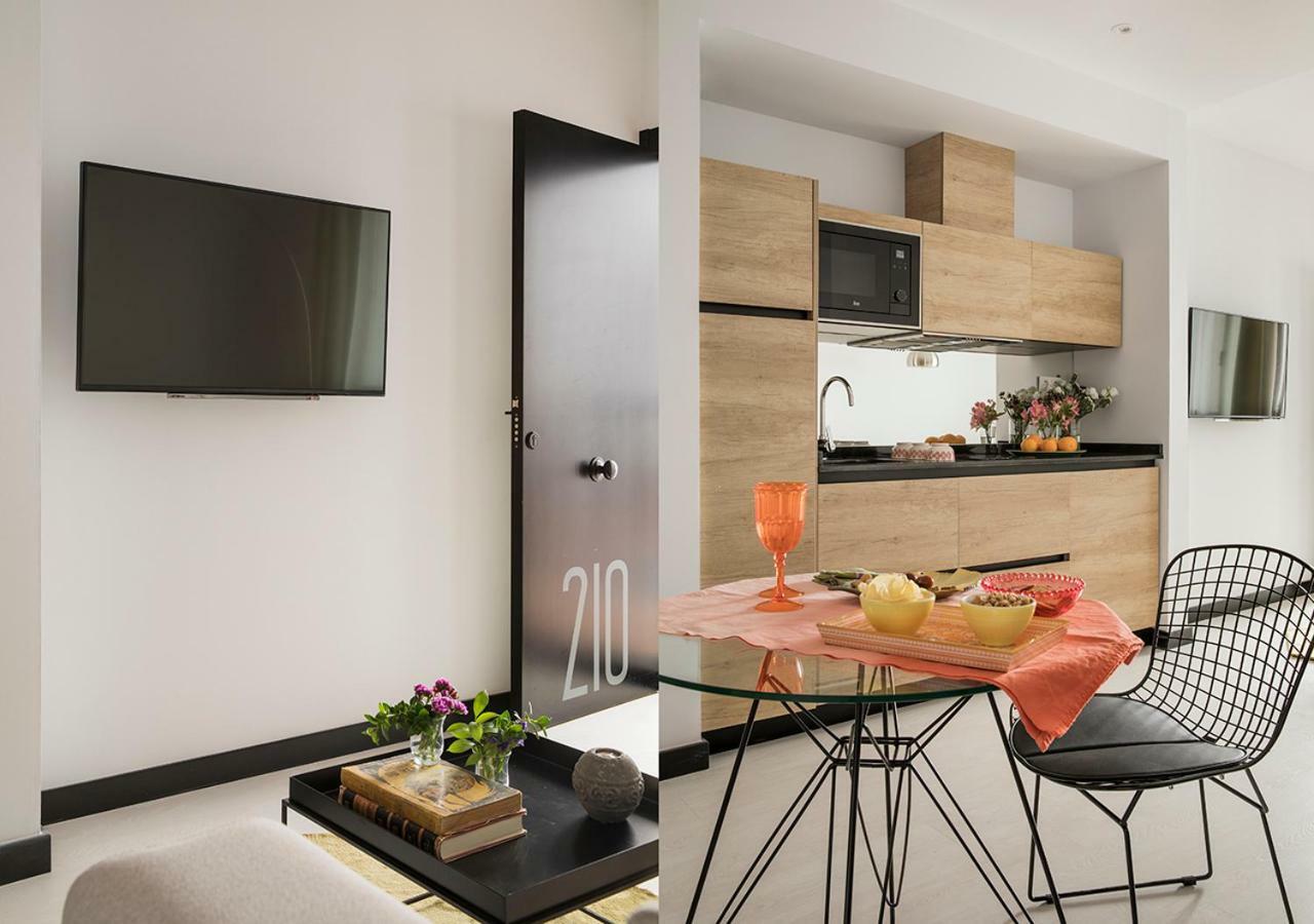 Feria Pool & Luxury Apartment Севиля Екстериор снимка