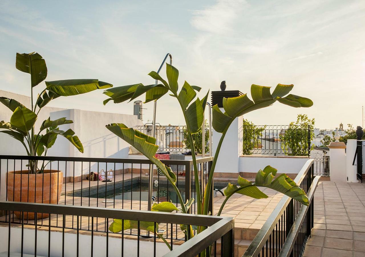 Feria Pool & Luxury Apartment Севиля Екстериор снимка